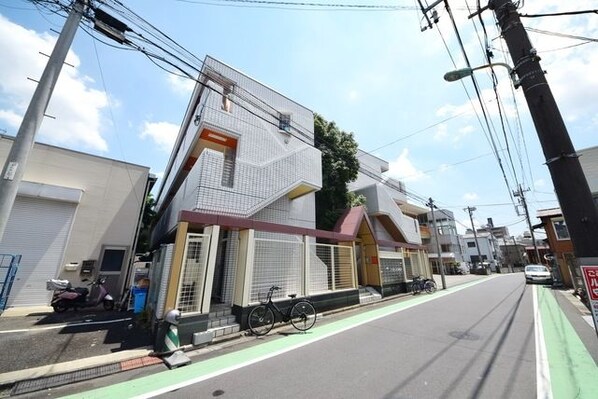 ベルシティ川口1号棟の物件外観写真